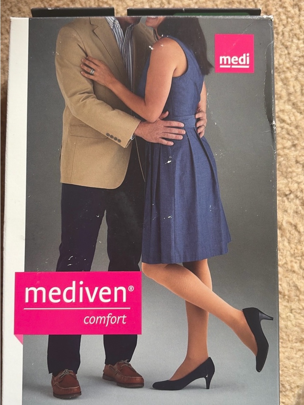Mediven Comfort Closed-Toe Pantyhose 2 Natural & 2 Black - Picture 2 of 3